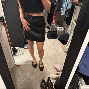 Aritzia Black Leather skirt